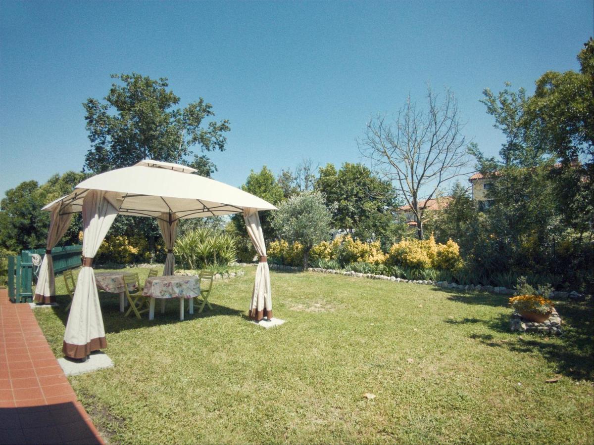 B&B Il Lupo E La Quercia Castelnuovo Magra Exterior photo